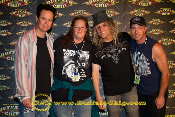 View photos from the 2011 - 8-09-2011 Meet N Greet Photo Gallery